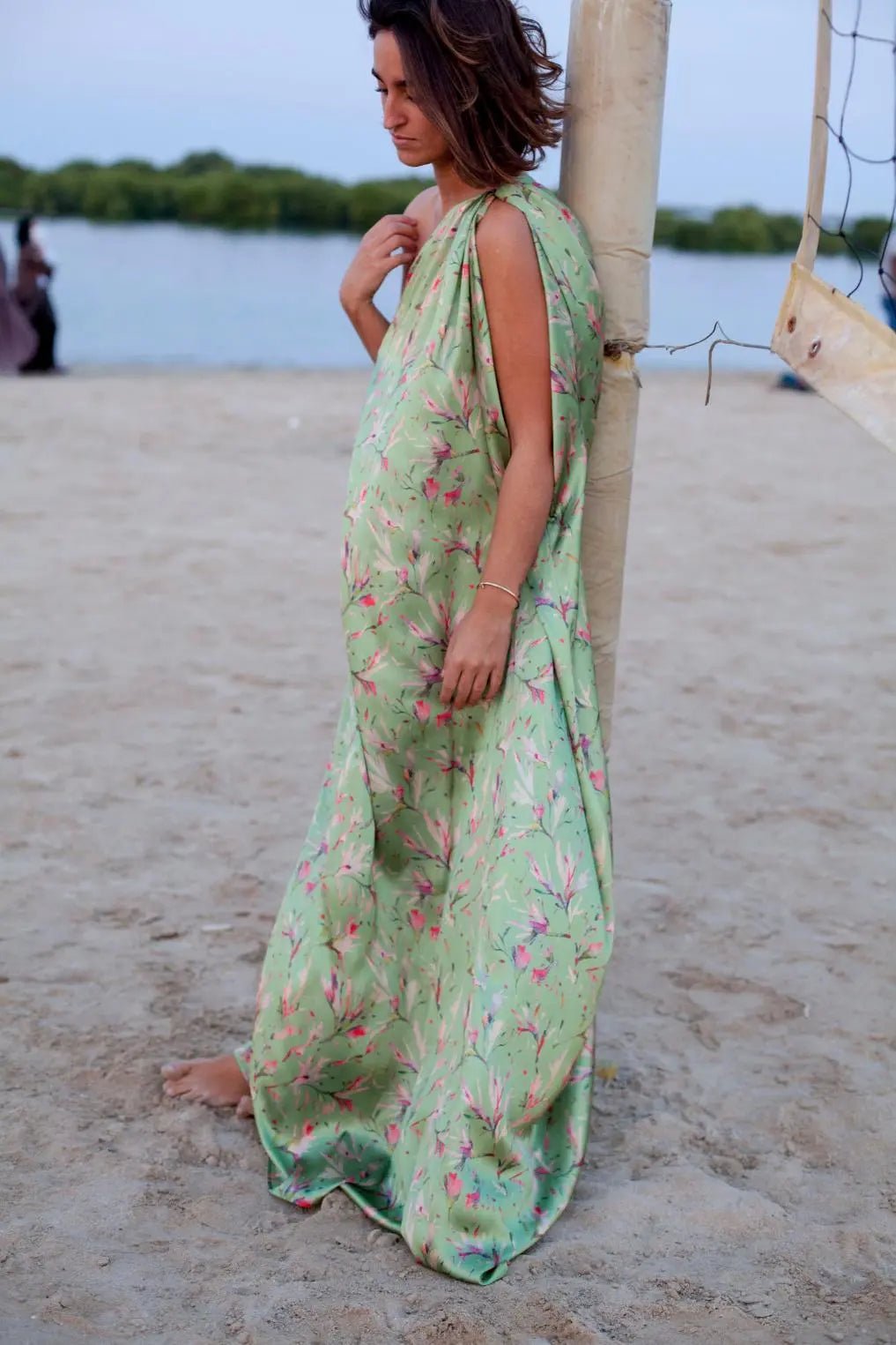 NURIA | Vestido Fiesta Estampado Verde Gold - Malota